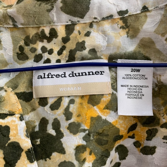 Alfred Dunner NWT “call of the wild” printed button front shirt size 20W - Picture 3 of 4